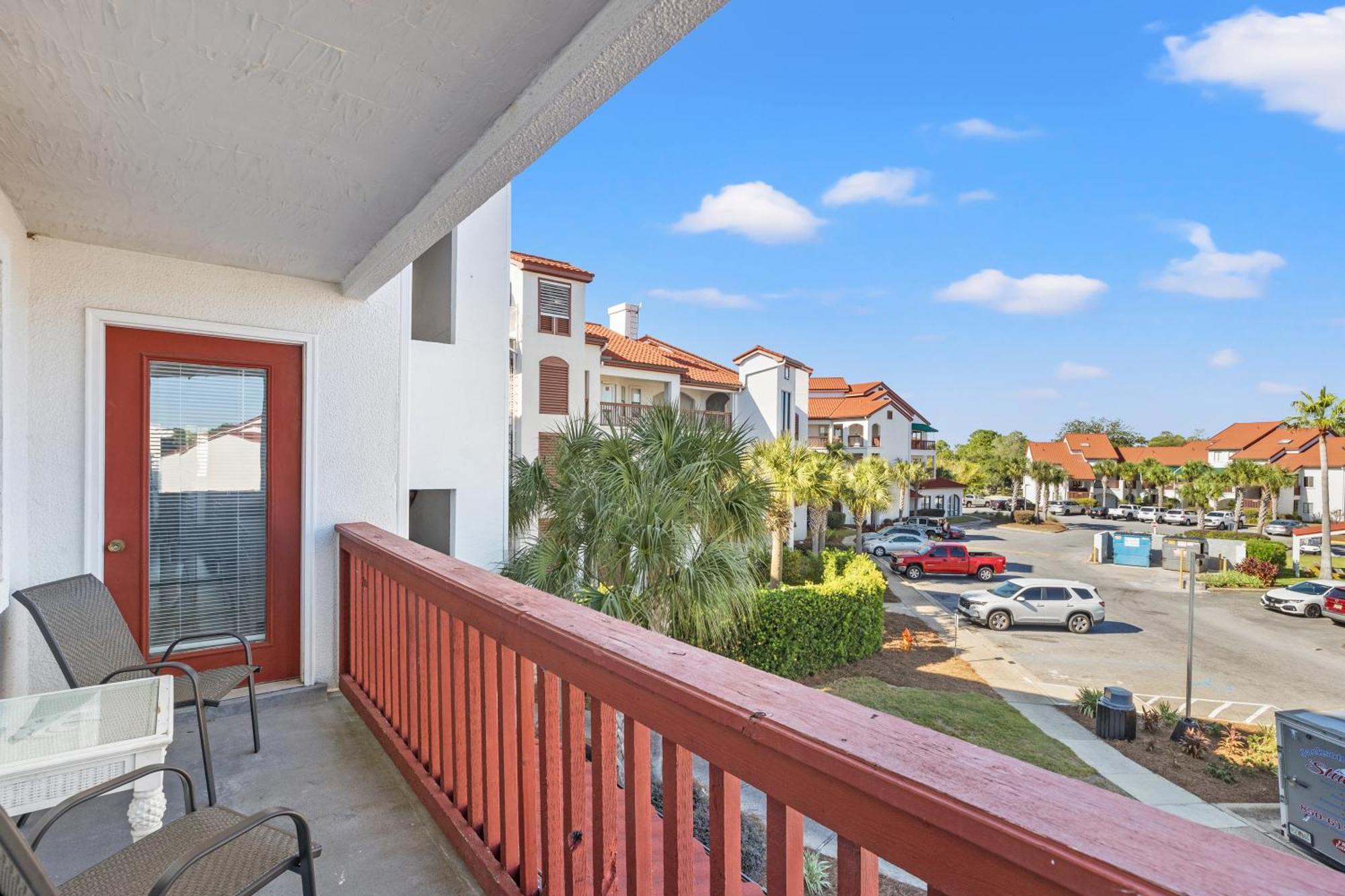 At St Thomas Square Panama City Beach